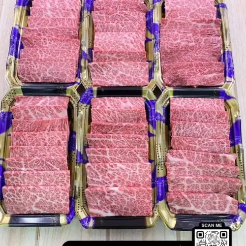 Alternative view of Matsusaka Karubi A5 (ตัดยากินิคุ)