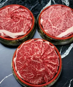 Alternative view of Tajima Wagyu Bolar BladeMb6-7