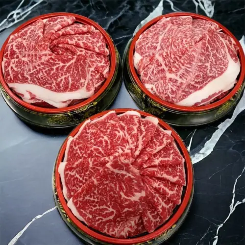 Alternative view of Tajima Wagyu Bolar BladeMb6-7