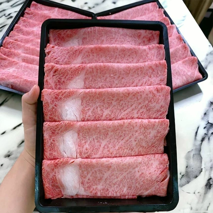 เนื้อฮิดะวากิว A5 ชัคโรล 250g ตัดชาบู-ยากินิกุ นำเข้าจากญี่ปุ่น