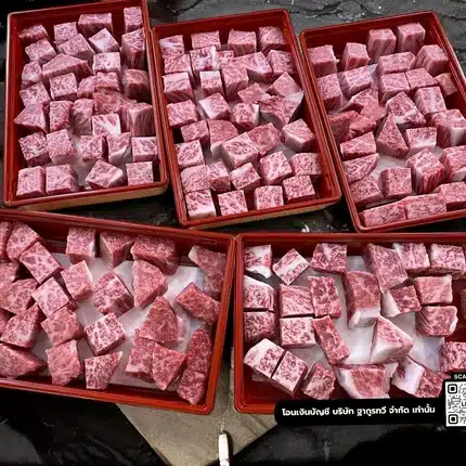 เนื้อวากิวโอมิ A5 (Wagyu Ohmi A5) หั่นเต๋า แพ็ค 250 กรัม