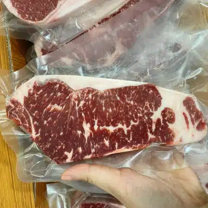 Wagyu Australia Striploin MB3 เนื้อวากิวออสเตรเลีย สตริปลอยน์