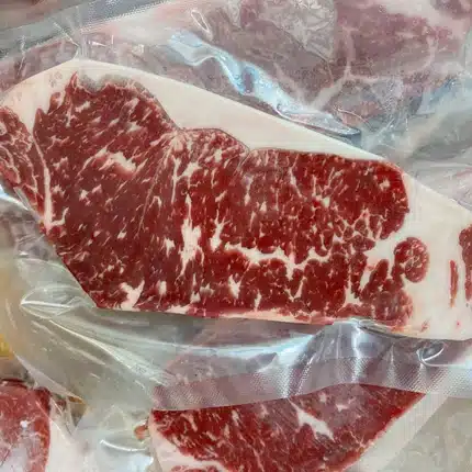 Wagyu Australia Striploin MB3 เนื้อวากิวออสเตรเลีย สตริปลอยน์