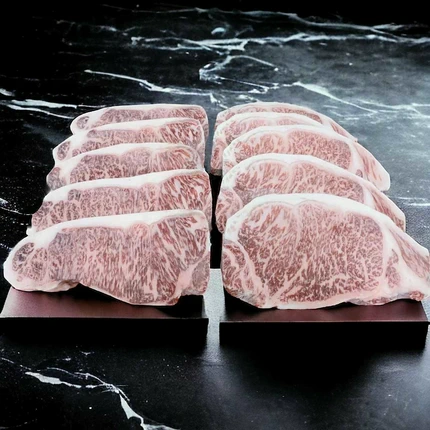 Wagyu Hokkaido Striploin A4 - เนื้อวากิวฮอกไกโด (สันนอก) - Image 3