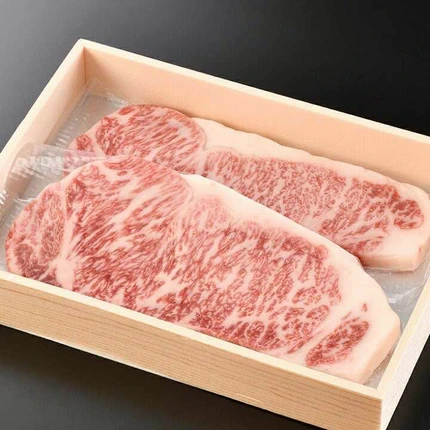 Wagyu Hokkaido Striploin A4 - เนื้อวากิวฮอกไกโด (สันนอก) - Image 4