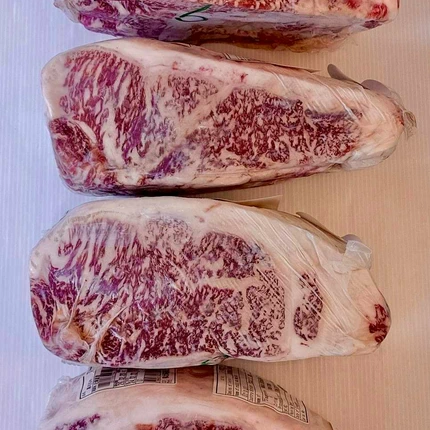 Wagyu Hokkaido Striploin A4 - เนื้อวากิวฮอกไกโด (สันนอก) - Image 6