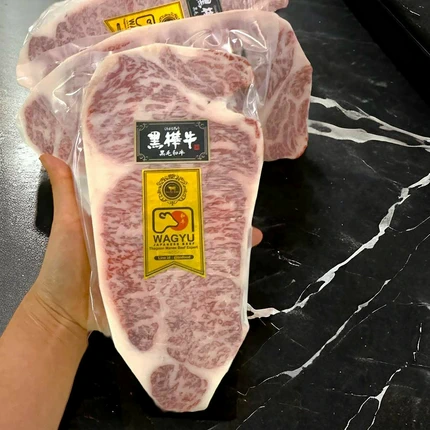 เนื้อวากิวคุโรฮานะ สันนอก A5 (Wagyu Kurohana Striploin A5) - Image 3